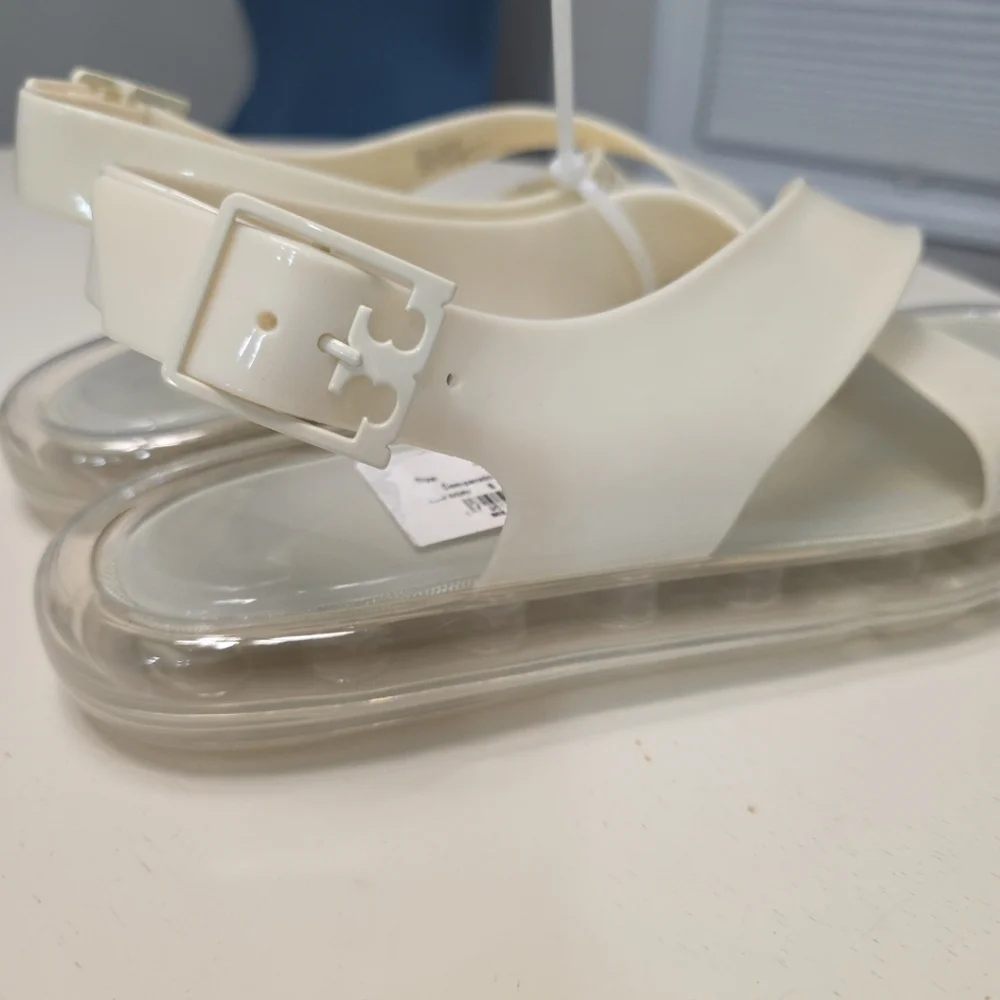 Tory Burch Crisscross Strap Jelly Sandal in New Ivory Size 11